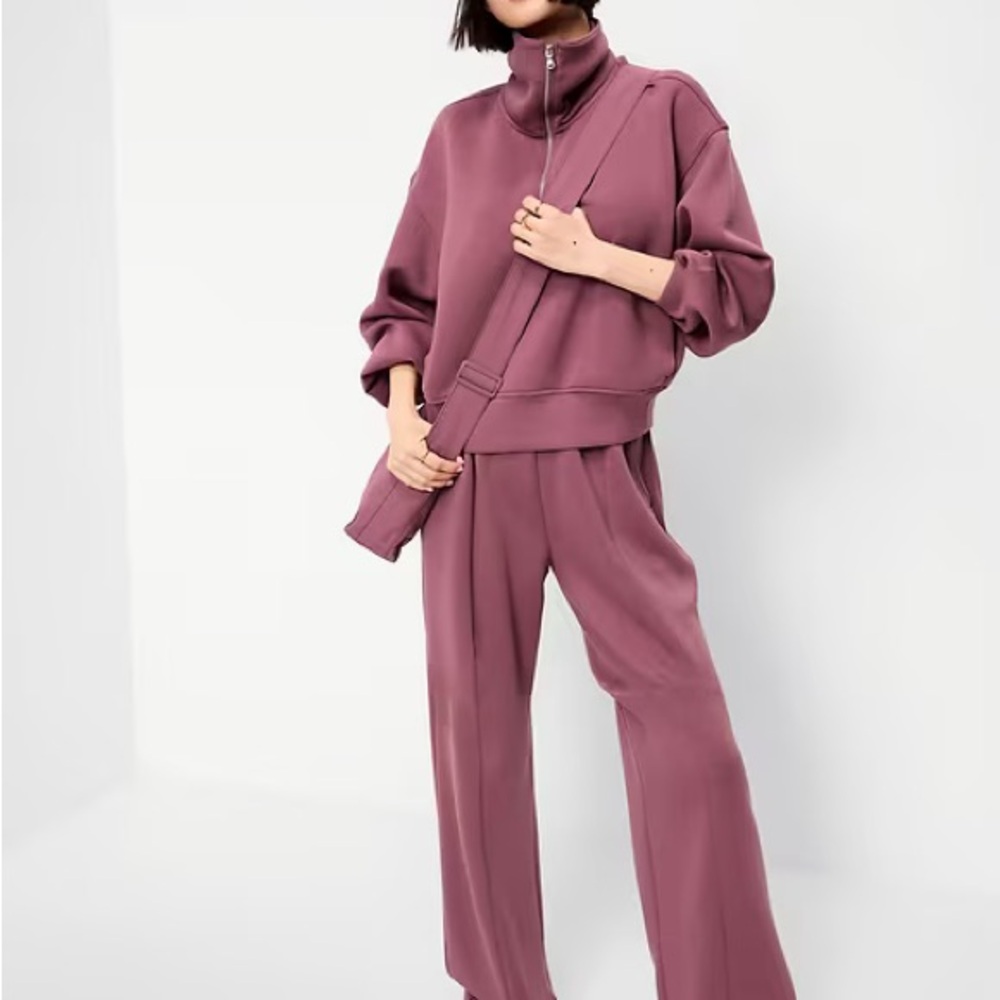 Quarter-Zip Bounce Pullover Sweatshirt in Rosette - Picture 2 of 2